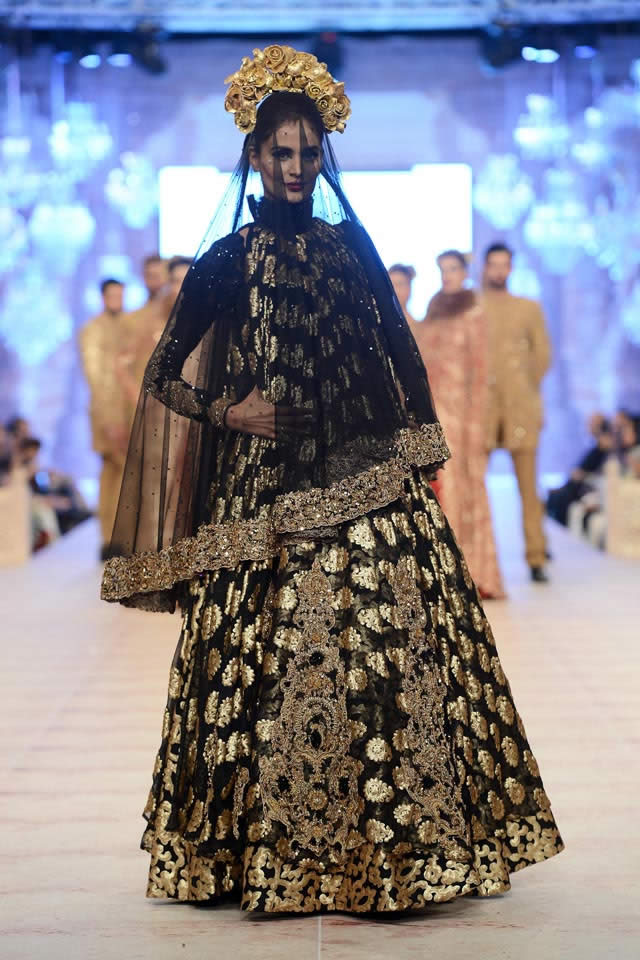 HSY Bridal Collection at PFDC LOreal Paris Bridal Week