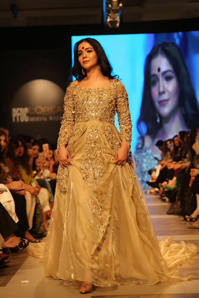 Humaima Malick wearing Shamsha Hashwani